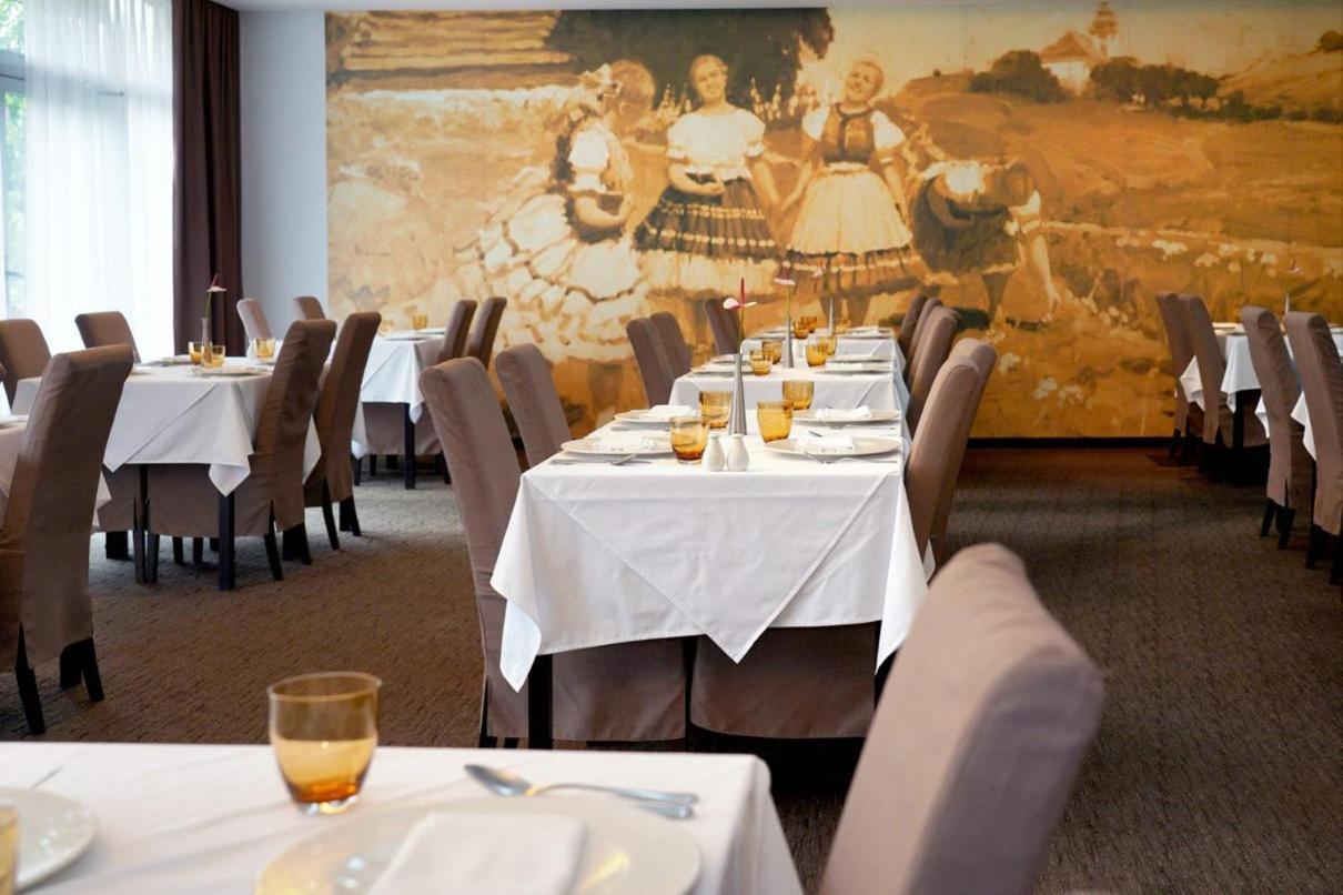 Hotel Mousson Michalovce Luaran gambar