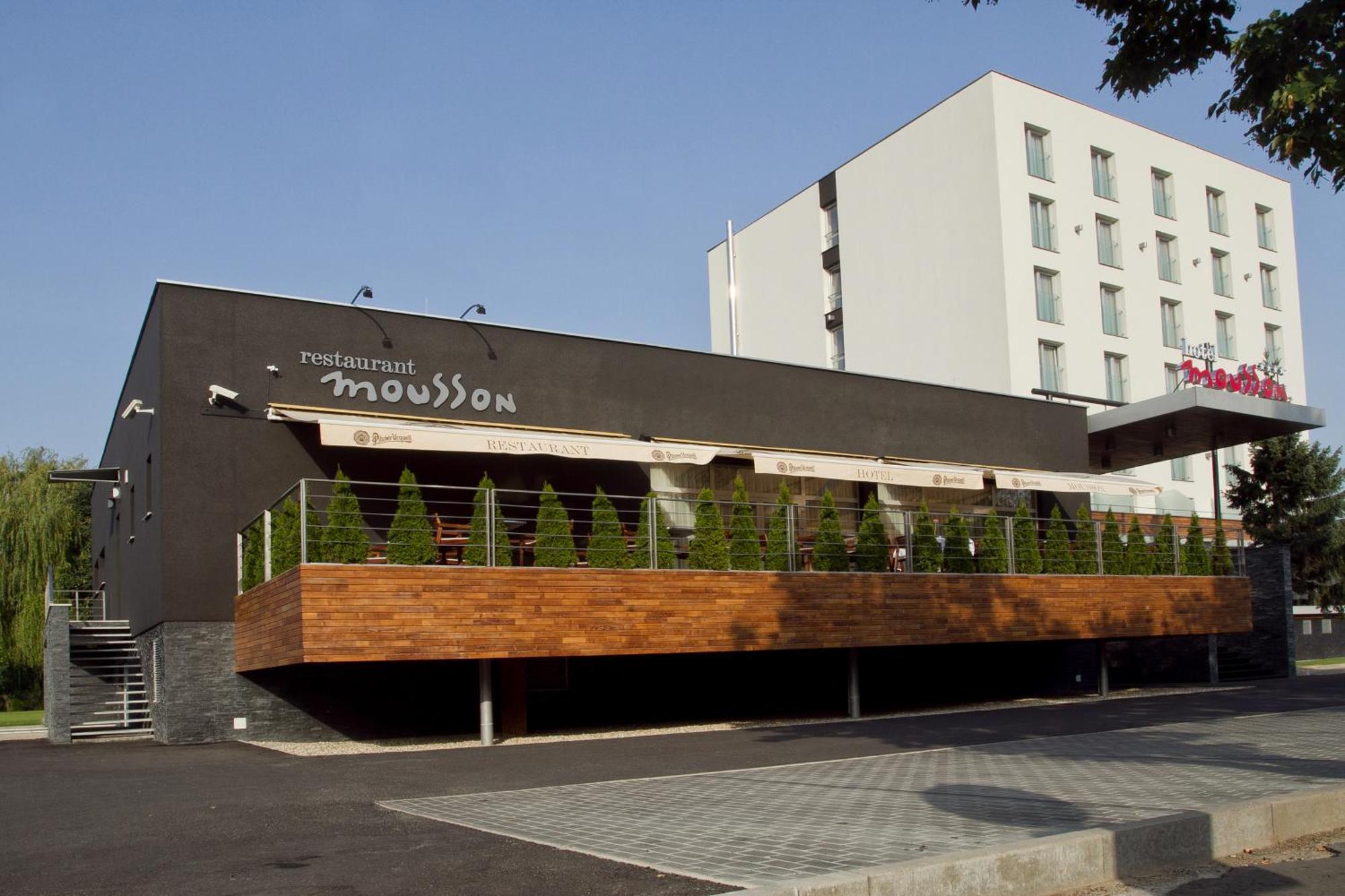 Hotel Mousson Michalovce Luaran gambar